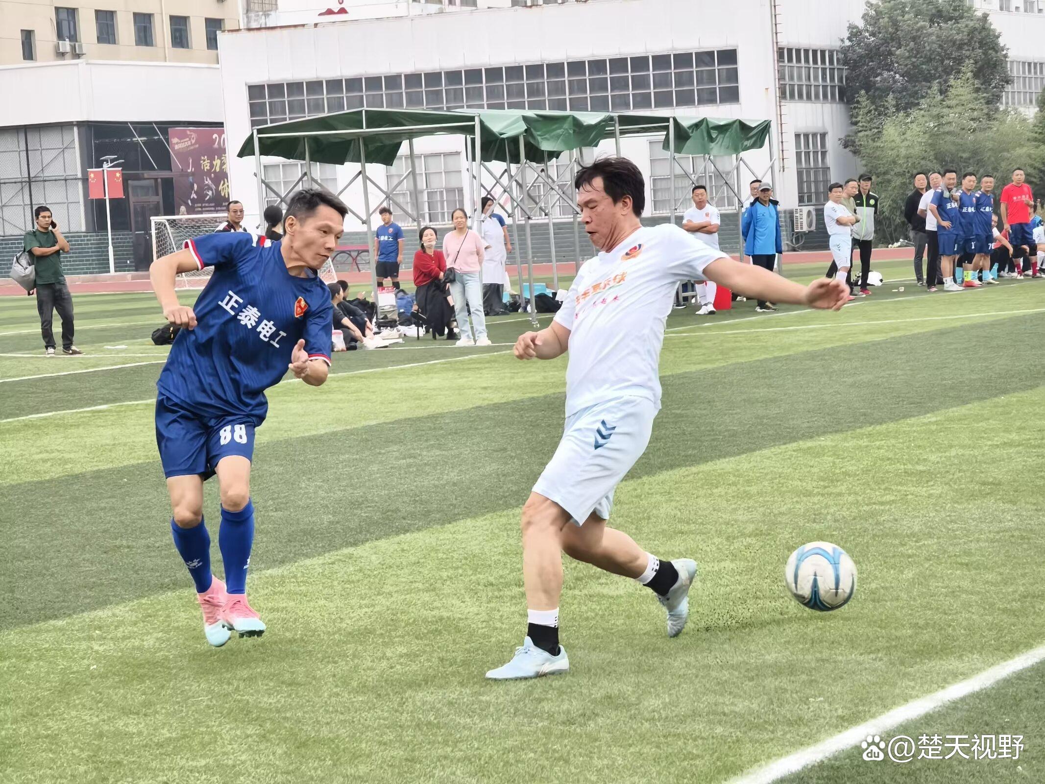 中式足球联赛在本周末展开激烈争夺，备受关注-第1张图片-易胜博体育